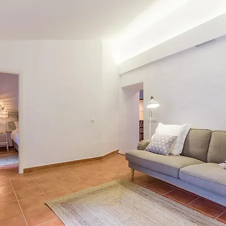 فيلة Sleeps 6 Pool Wifi بويينسا