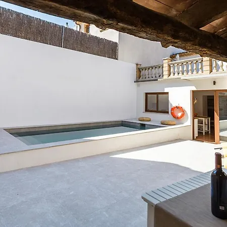 Sleeps 6 Pool Wifi بويينسا