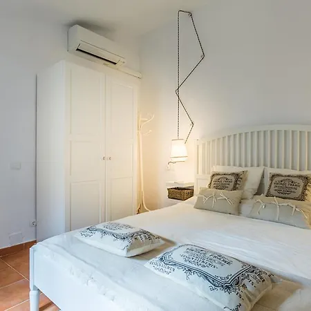 Sleeps 6 Pool Wifi