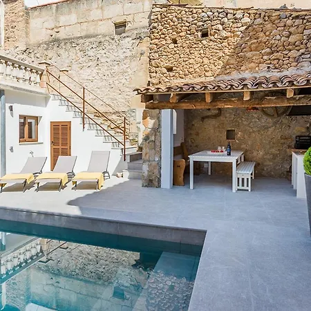 Sleeps 6 Pool Wifi بويينسا
