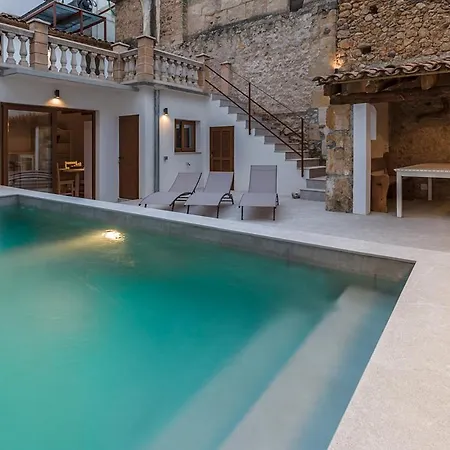 Sleeps 6 Pool Wifi Villa